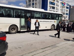 AKP’nin temayül yoklamasında belediyenin otobüslerini kullanmasına İYİ Parti’den tepki