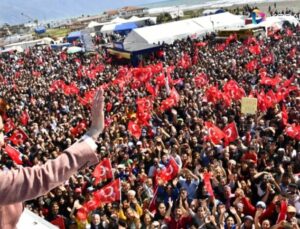 Akşener: Ağlaya ağlaya gidecekler