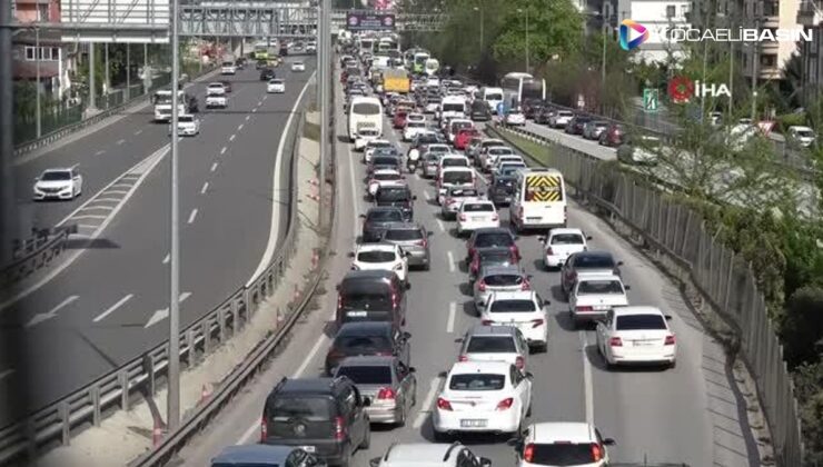 D-100’de kaza sonrası yoğun trafik oluştu