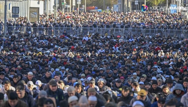 Dünyadan Ramazan Bayramı manzaraları