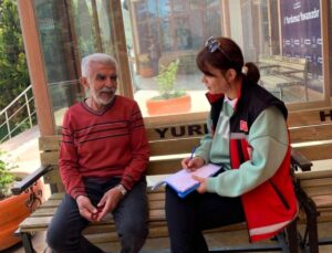 Elazığ’da psiko-sosyal destek ekipleri depremzedeleri yalnız bırakmıyor