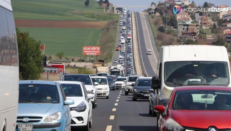 İstanbul- Tekirdağ yolunda araç yoğunluğu