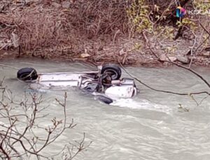 Kayıp 3 kişi aranırken sudan başka araç çıktı