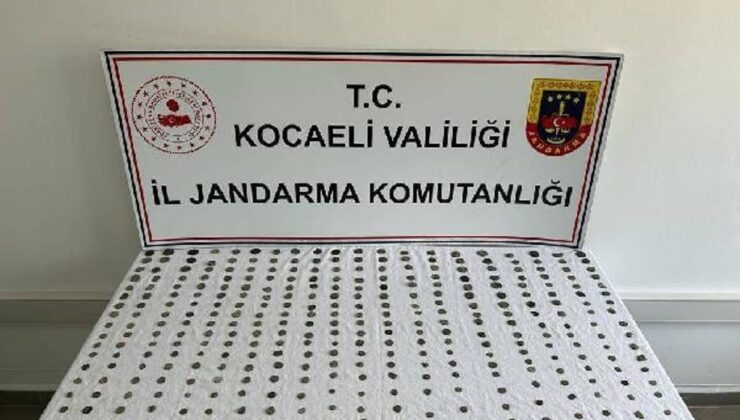 Kocaeli’de 498 sikke ile 7 tarihi obje ele geçirildi