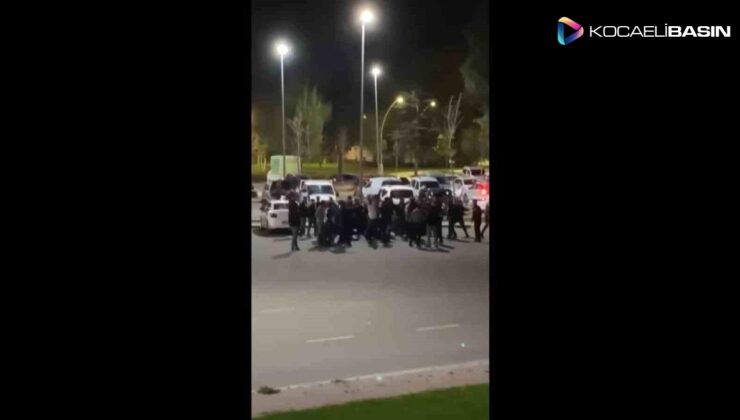 Kocaeli’de iki grubun kavgasında yumruklar havada uçuştu