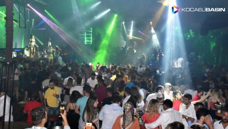 Marmaris Barlar Sokağı esnafından saat tepkisi