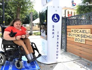 Şehir hastanesine akülü şarj istasyonu