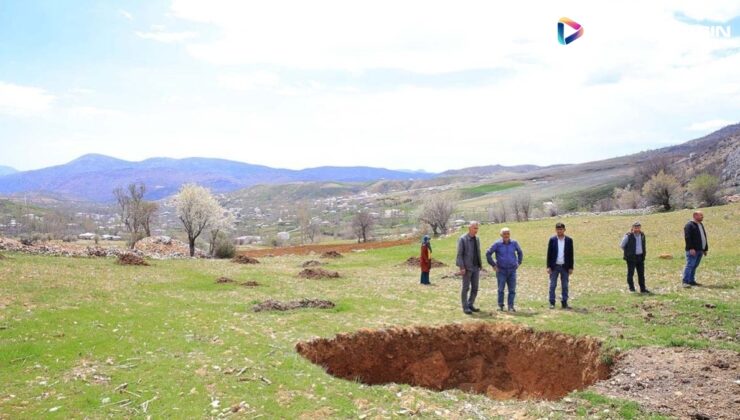 Yüzey kırıkları tarlaları parçalara böldü, obruklar oluştu