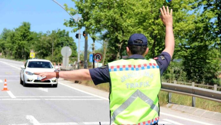 Bir ay içinde 717 araç trafikten men edildi