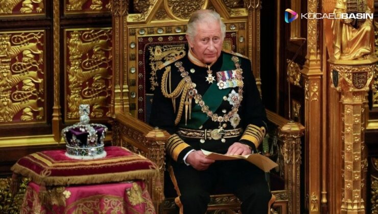 İngiltere’de görkemli tören: Kral 3. Charles tacını giyiyor
