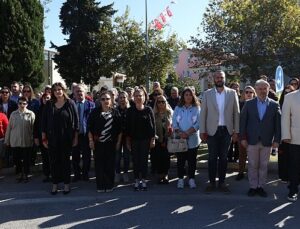 Ahmet Taner Kışlalı Güzelbahçe’de Anıldı