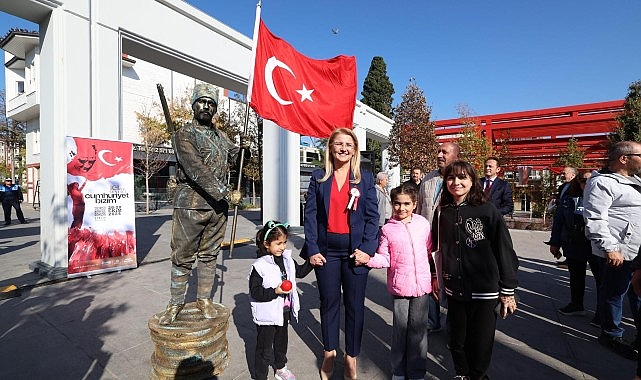 Cumhuriyet Bizim Şenlikleri Bakırköy’ün dört bir yanında devam ediyor.