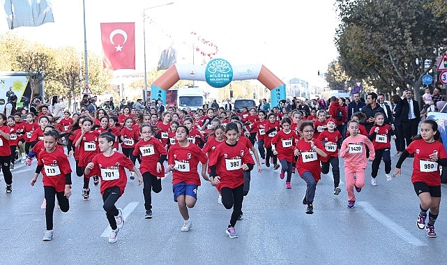 “Cumhuriyet Koşusu” ile bayram coşkusu başladı