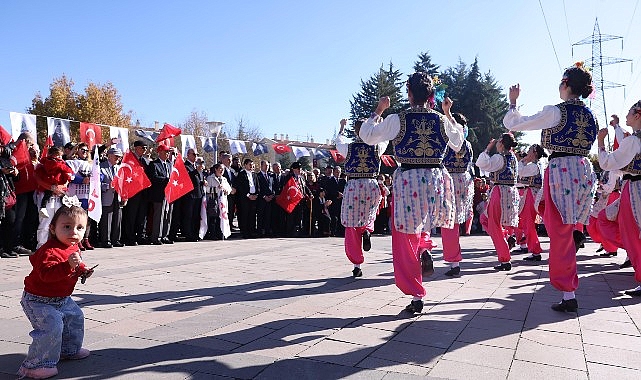 Hüseyin Can Güner: Yaşasın Cumhuriyet! İyi ki Cumhuriyet! İlelebet Cumhuriyet!