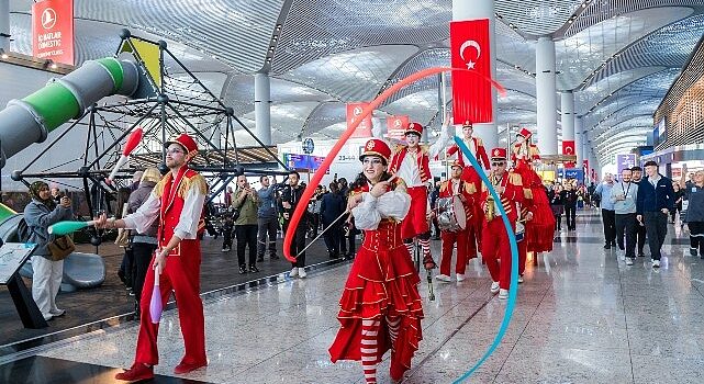 İGA İstanbul Havalimanı misafirlerini ‘Cumhuriyet coşkusu’na ortak ediyor