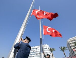 İzmir’de Cumhuriyet Bayramı törenleri başladı