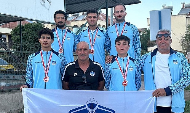 Kahramankazan Belediyespor Kulübü Bocce Takımı, Antalya’daki uluslararası turnuvadan başarıyla döndü.