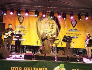 Kartepe’de Coşkulu Ayva Festivali