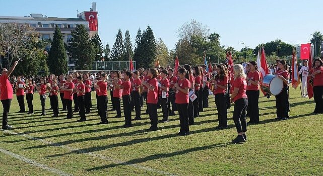 Kemer’de Cumhuriyet Bayramı coşkusu