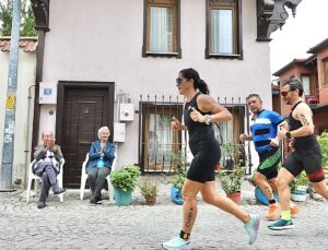 Mudanya Triatlon Finalleri’ne rekor katılım sağlandı.