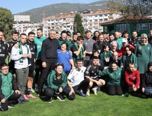 Özel çocuklardan Kocaelispor’a özel ziyaret