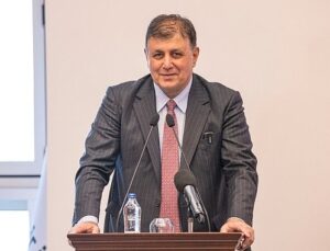 Tugay: İnciraltı’nın kamusal kullanım hakkını ve bölgenin niteliğini koruyarak ortak akılla planlayalım