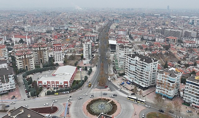 Başkan Altay: “Ahmet Özcan Caddesi’nde 2,6 KM’lik Sıcak Asfalt Çalışmasını Tamamladık”