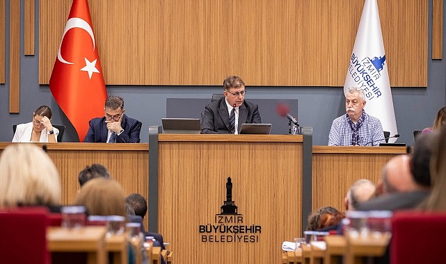 Başkan Tugay’dan 2025 bütçesinde tasarruf vurgusu  “Ayağımızı yorganımıza göre uzatacağız”