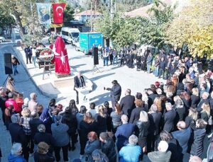 Çamlı’ya Ata’nın Yeni Heykeli Dikildi