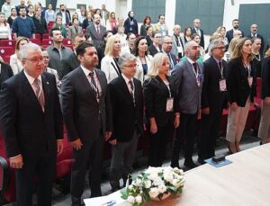 Ege Üniversitesinde  “Herkes İçin Sağlık Kongresi”  başladı