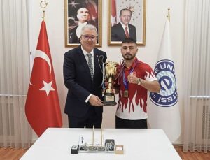 Egeli milli sporcu Ali Ataberk Gürbüzcan,  Avrupa Şampiyonu oldu