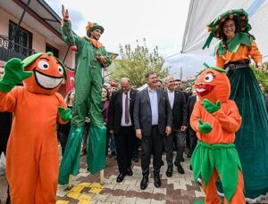 Gümüldür Mandalina Festivali başladı