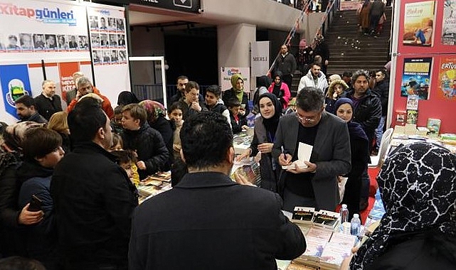 İnegöllüler Kitap Fuarında Yazarlarla Buluşuyor