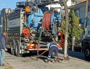 Lüleburgaz’ın kanalizasyon hatlarında temizlik