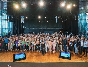 Öğretmenler, 24 Kasım’da Öğretmen Ağı’nın, Mehmet Zorlu Vakfı Ana Partnerliğinde Düzenlediği “Yaratıcı Özgüven Festivali”nde Buluşuyor.