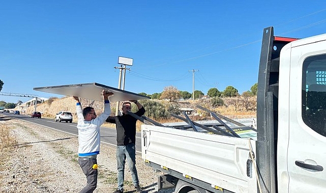 Ayvalık’ta görsel kirlilik yaratan reklam panoları ve levhalara izin yok!