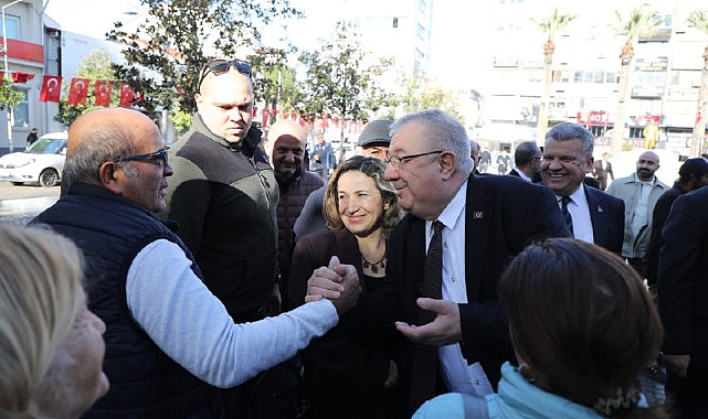 Balıkesir Büyükşehir Belediye Başkanı Ahmet Akın Edremitlilerin Taleplerini Dinledi