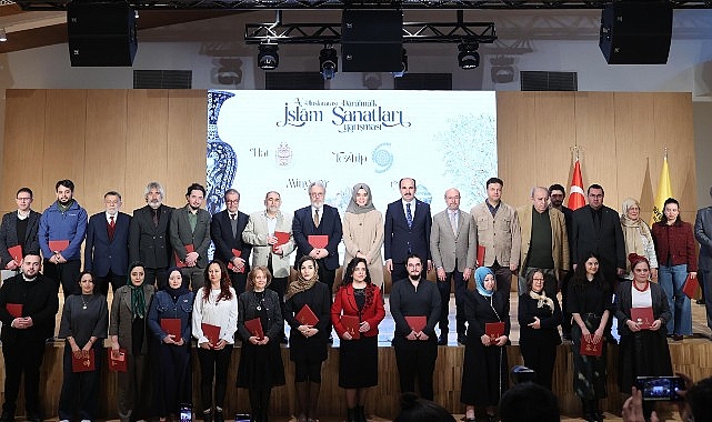 Başkan Altay: “İnsanlığın Mirası Olan Geleneksel Sanatların Yaşatılması Bizlere Bırakılan Bir Görevdir”