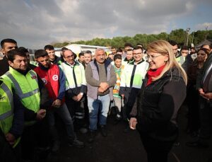 Başkan Ovalıoğlu, yılın son gününde personelle bir araya geldi