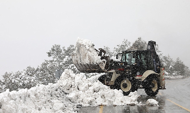 Beyaza Bürünen Muğla’da Yollar Ulaşıma Açıldı