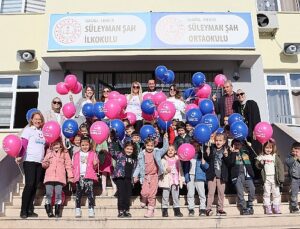 Bor Holding’in Gülümseten Yarınlar Projesi Sakarya’da Minik Yüzleri Güldürdü