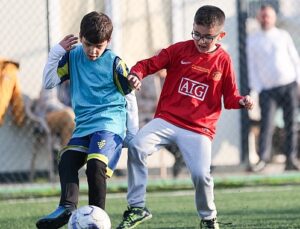 Buca Belediyesi’nin kış spor kurslarına büyük ilgi