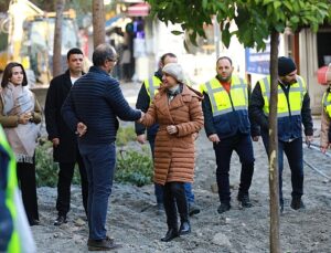 Efes Selçuk’ta çarşı içi çalışmalar hız kesmeden devam ediyor