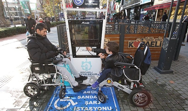 Engelsiz Kocaeli’nde akülü şarj istasyonları pırıl pırıl