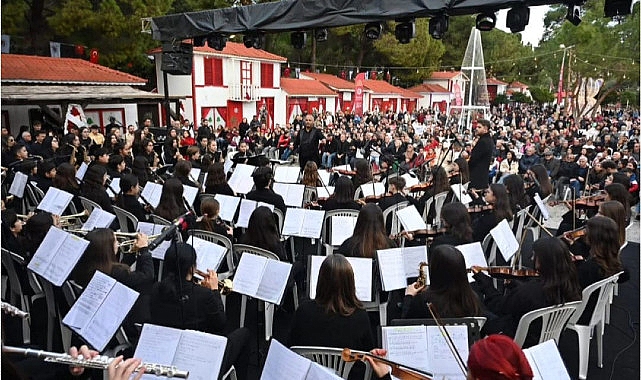 Geleceğin müzisyenleri Kepez’de sahne aldı