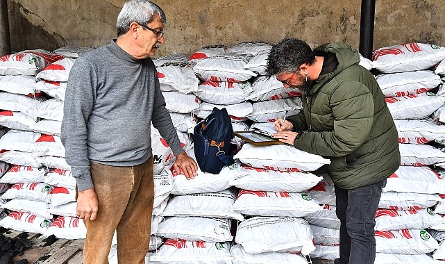 İzmir Büyükşehir Belediyesi ekipleri hava kalitesi için denetimde  Kömür satış yerlerine sıkı denetim