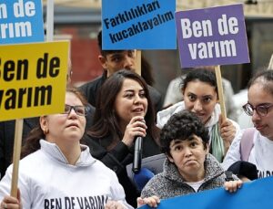 Konak’tan Engelliler Günü’nde farkındalık yürüyüşü
