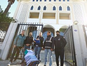 Meryem Ana Evi otopark gelirleri için mücadele sürüyor: İmzalar teslim edildi