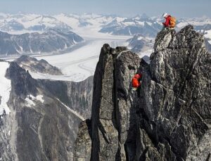 Tüm Zamanların En Büyük Dağcılarından Alex Honnold ve Tommy Caldwell’in Nefes Kesici Yolculuğunu Konu Alan ‘Şeytan’a Karşı’ 8 Aralık Pazar 21.00’de National Geographic Ekranlarına Geliyor!