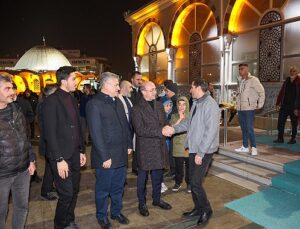 Başkan Pekyatırmacı vatandaşların kandil bereketine ortak oldu